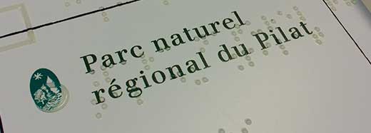 Des dispositifs en braille sont &eacute;galement propos&eacute;s dans le circuit de visite.
